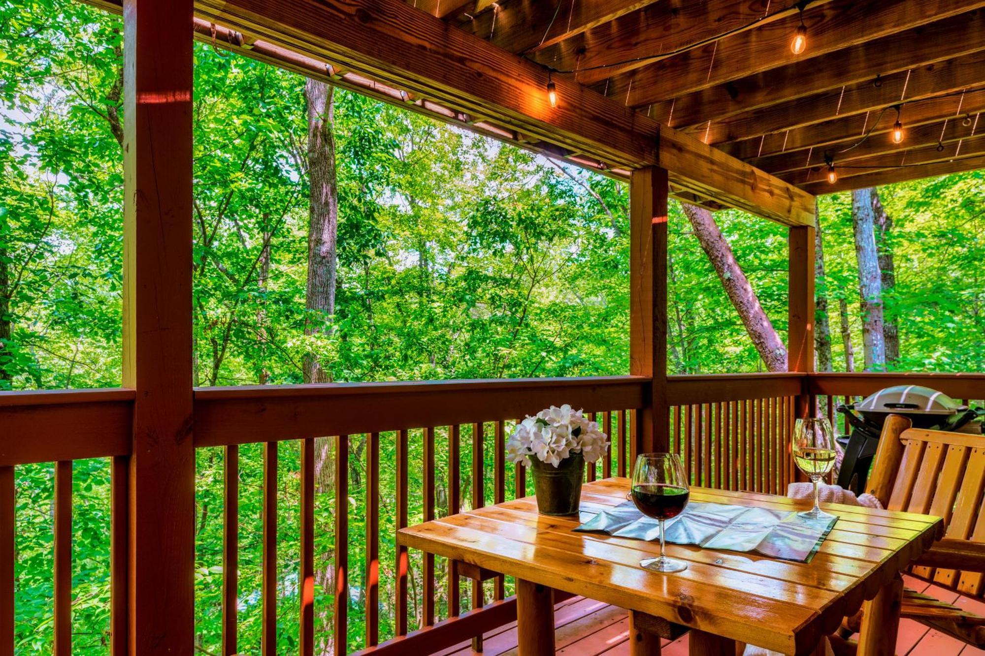Cabin In A Gated Resort With Seasonal Resort Pool Pigeon Forge Exterior photo