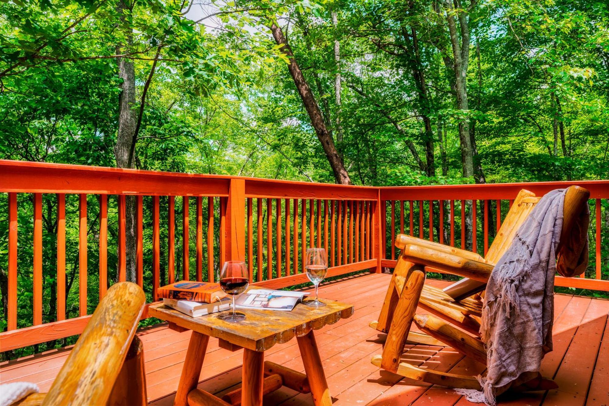 Cabin In A Gated Resort With Seasonal Resort Pool Pigeon Forge Exterior photo